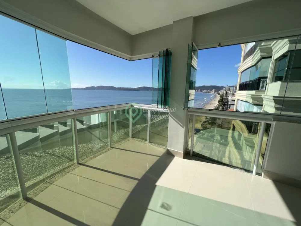Apartamento 4 suítes FRENTE MAR