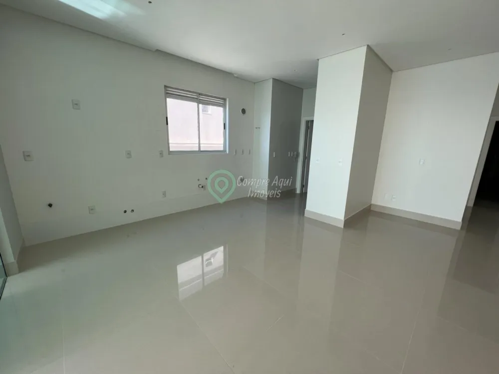 Apartamento 4 suítes FRENTE MAR