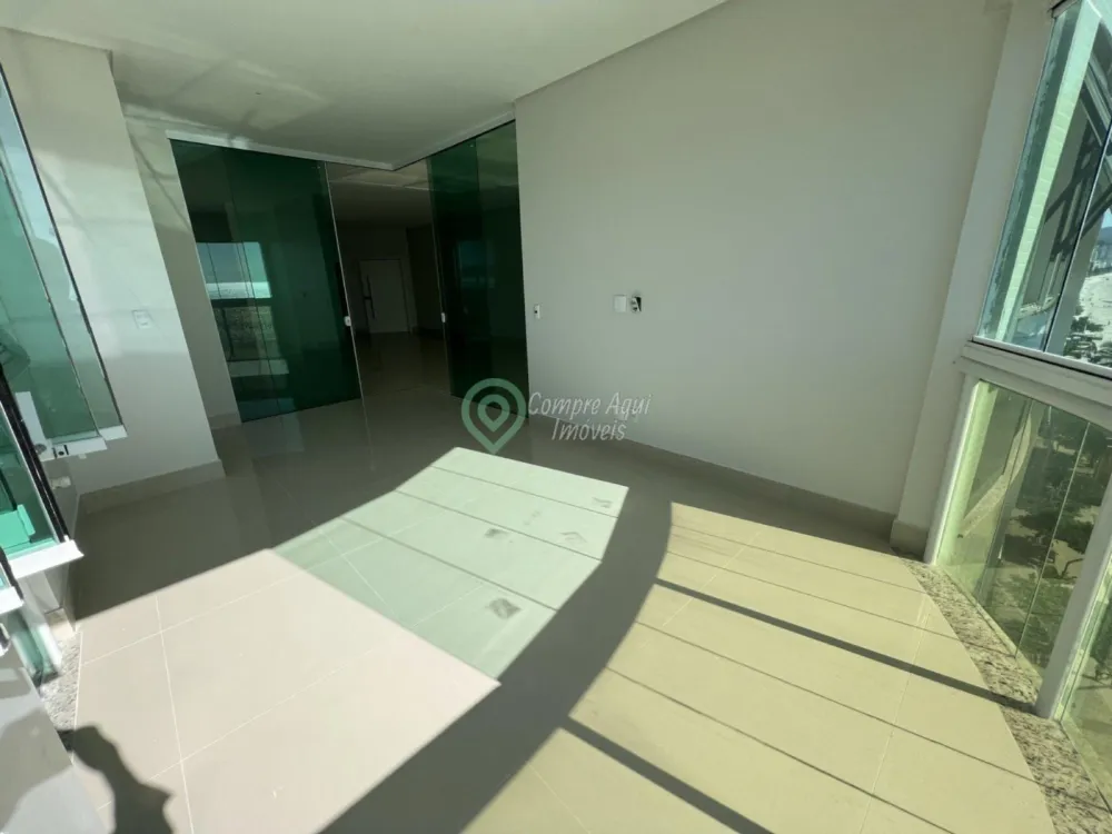 Apartamento 4 suítes FRENTE MAR