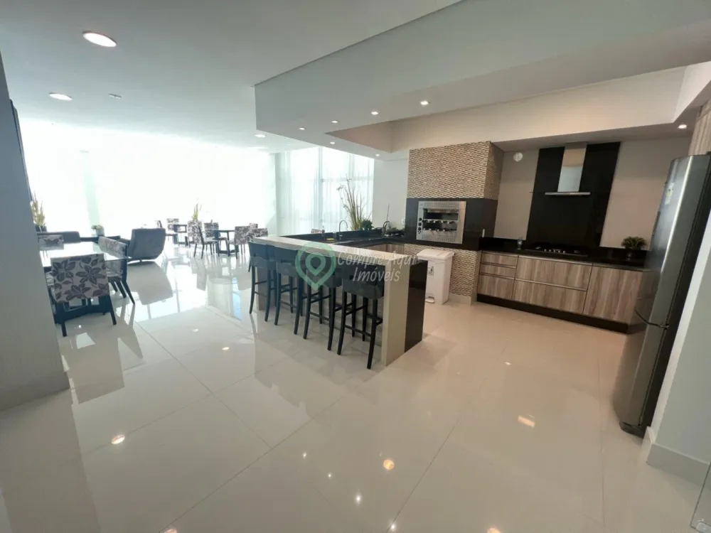 Apartamento 4 suítes FRENTE MAR