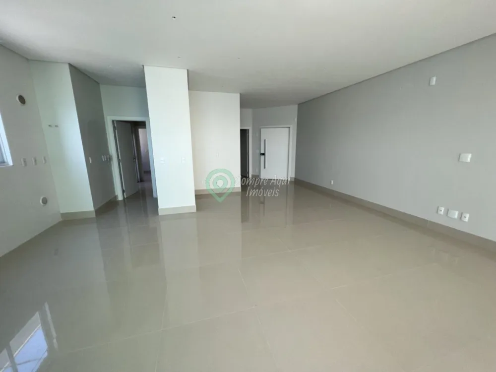 Apartamento 4 suítes FRENTE MAR