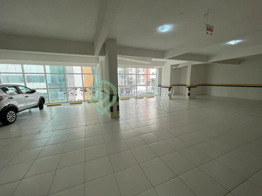 APARTAMENTO 3 SUÍTES 3 VAGAS DE GARAGEM  QUADRA MAR - MOBILIADO - MEIA PRAIA ITAPEMA