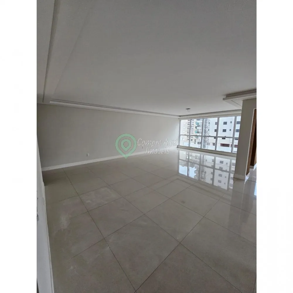 Sofisticado apartamento 3 suítes na Meia Praia em Itapema SC