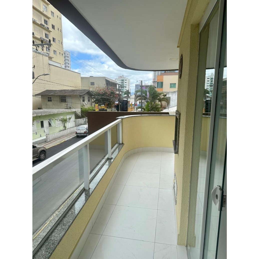 Apartamento 3 quartos para Venda no bairro Meia Praia em Itapema